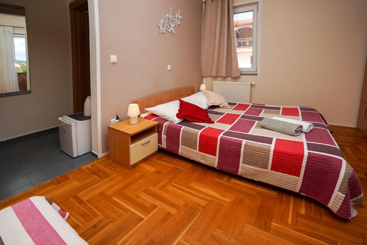 Guest Accommodation Slapovi Krke Lozovac Kültér fotó